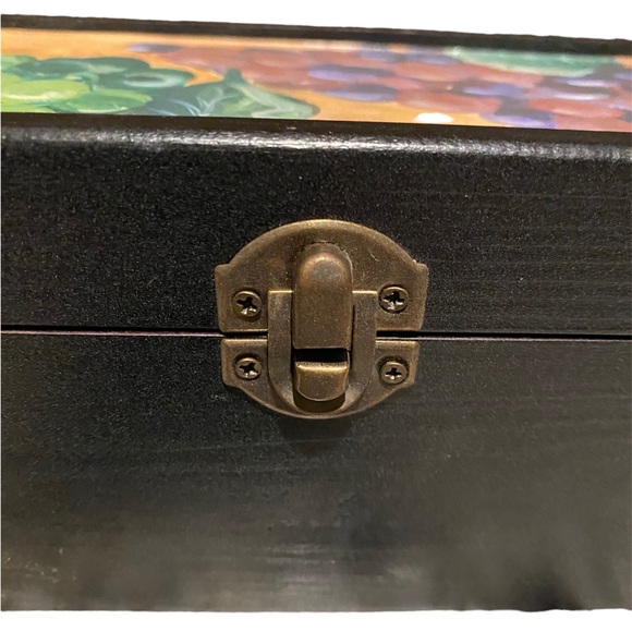 NWOT Vintage Wooden Wine Bottle Gift Box With Handle, Lid And Latch - Picture 3 of 5